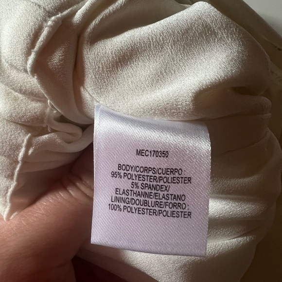 Halston Draped Sleeve Tapered Leg Crepe Jumpsuit White Size 0 - Picture 12 of 16